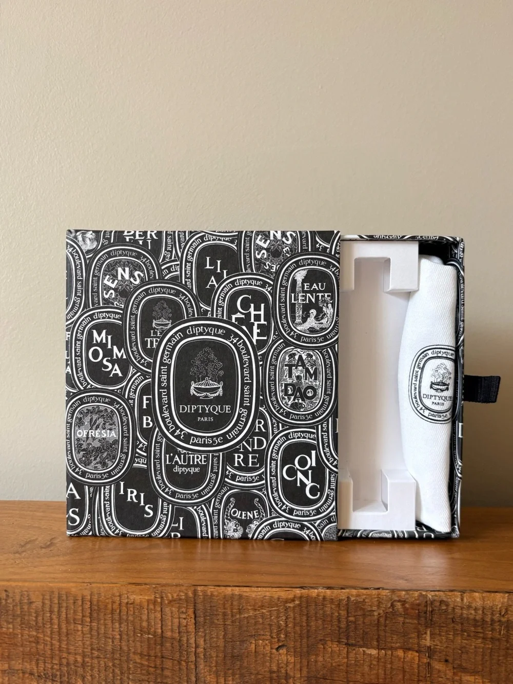 Diptyque Empty Discovery Set Box & Cotton Pouch - Empty